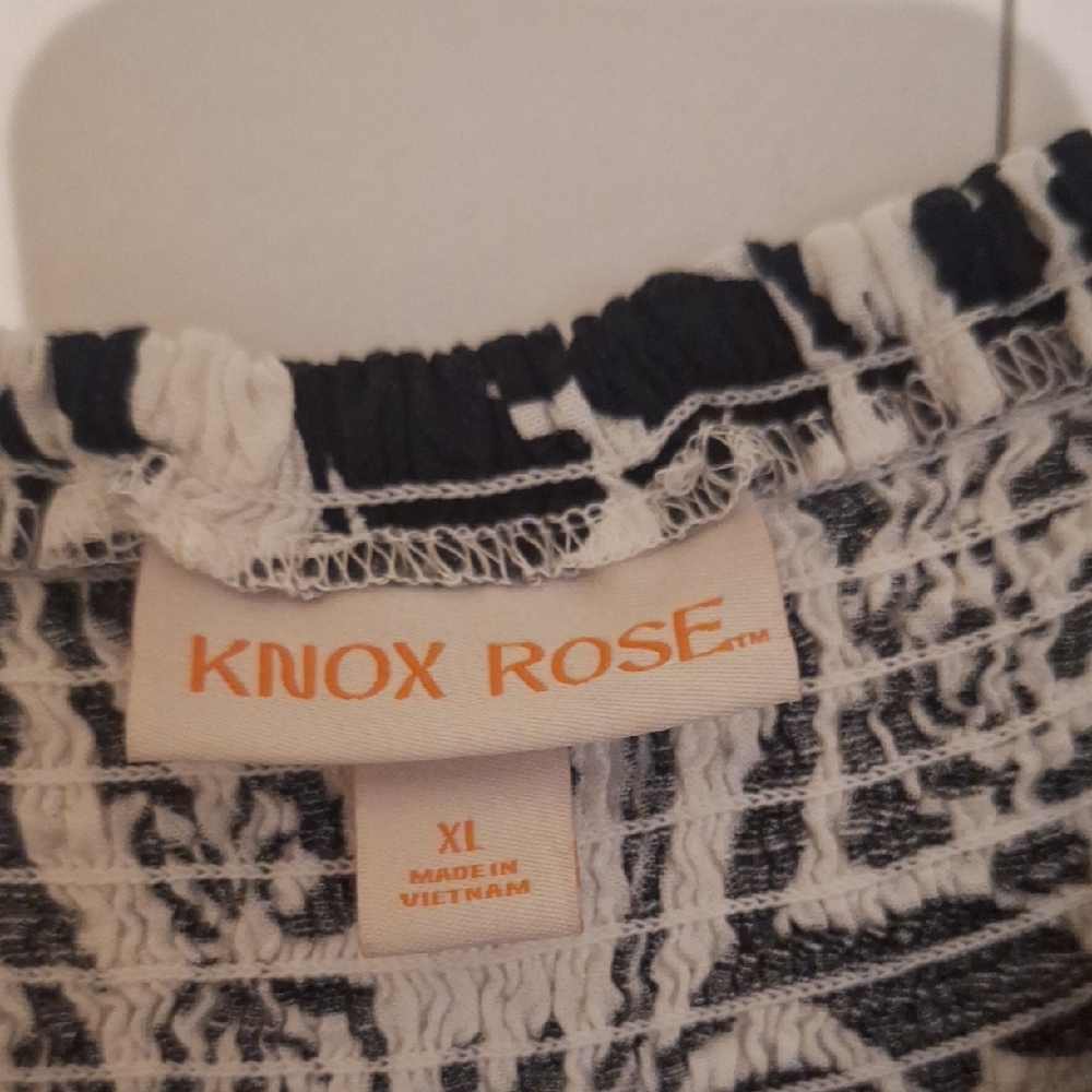 Knox Rose Black and White Floral Midi Dress - Picture 2 of 8